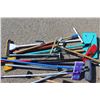 Image 2 : ** Lot: Brushes, Swiffer Sweeper, Snowbrush, Misc.