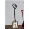 Image 4 : ** Small Aluminum Shovel & (2) Plastic Kids Shovels