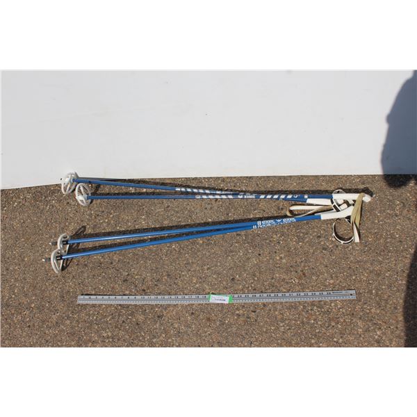 ** (2) Pairs Vintage Ski Poles - TX -EL Nova