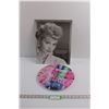 Image 1 : "I Love Lucy" Memorabilia (12" Glass Clock & 12.5"x16" Wall Plaque)