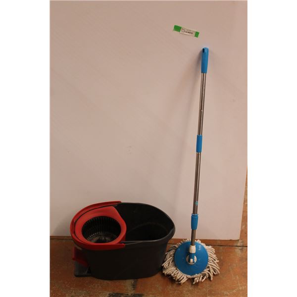 *Vileda Mop Bucket and Mop