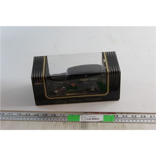 Die Cast 1/24 Scale Limited Edition Canadian Tire Truck