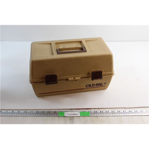 Old Pal Fishing Box and Fishing Supplies