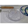Image 3 : Photo Frame - (2) Pot Holders - BBQ Grill Scrubber - Sm Sifter/Strainer - Plastic Dish