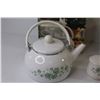 Image 2 : Corelle - Tea Kettle - Gravy Boat Set - Salt & Pepper Shakers