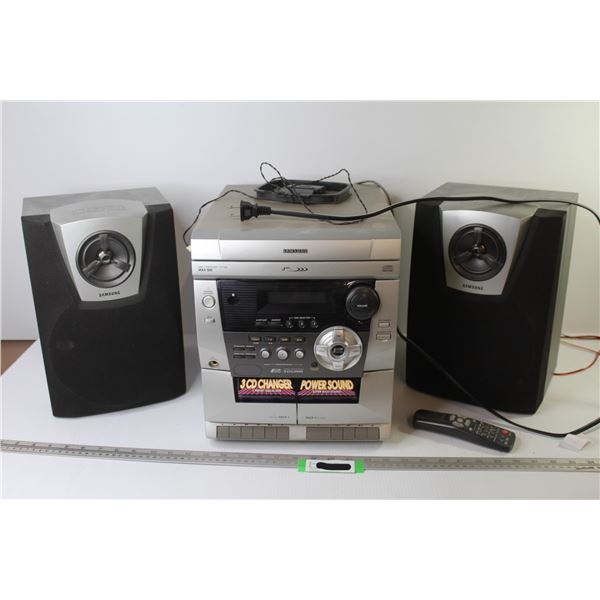 Samsung Mini Component System w/Speakers & Remote Control (untested - powers on)