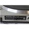 Image 6 : Technics Turntable (missing lid - powers on - table spins - untested)