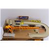 Image 5 : Vintage 1979 Mattel Hot Wheels Stop & Go Construction Site Set (Incomplete)
