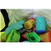 Image 6 : Assorted Kids Toys And Playdoh