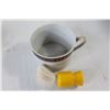 Image 2 : (3) Vintage Shaving Mugs, (2) Brushes