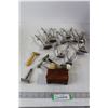 Image 1 : (9) Vintage Hair Clipper, (4) Razors, Shaving Brush, Mini Wooden Box