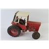 Image 5 : International Die Cast Combine -1086 International Tractor (missing wheel)