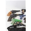 Image 4 : (10) Toy Guns, Gun Clothes/Hat Hanger