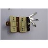 Image 6 : Vintage Pocket Knife, (4) Vintage Key Chain Knives & Vintage Pocket Cribbage Board/Multi tool