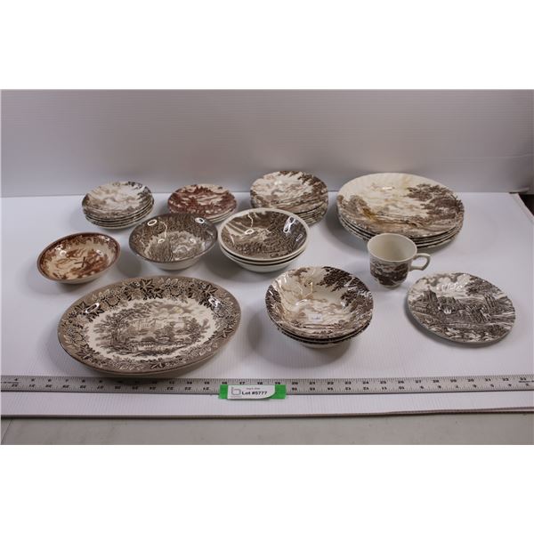 (31 pcs) Dishware of Varying Manufacturers & Condition (Some are Cracked)