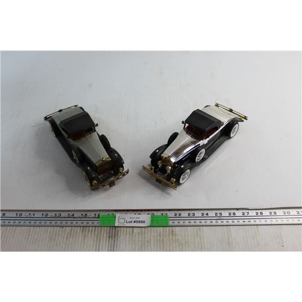 (2) Vintage Car Shaped Radios
