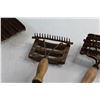 Image 4 : (3) Curry Combs - Rusty
