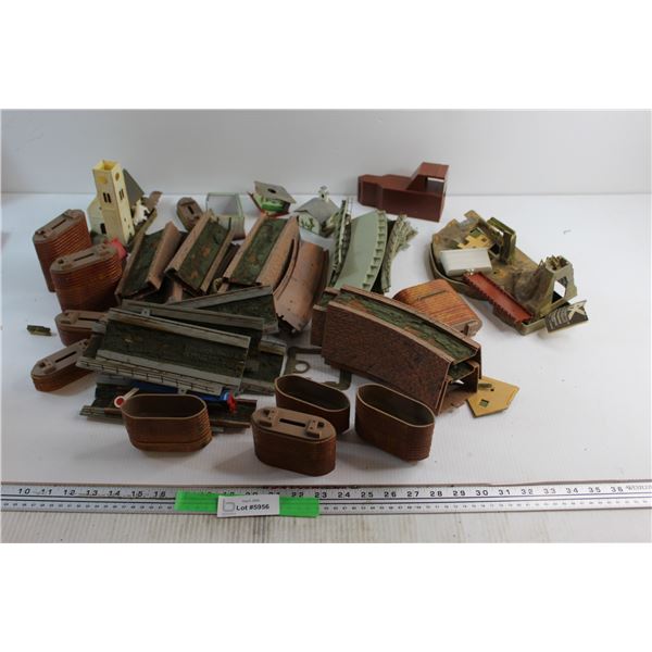 Assorted Train Diorama Parts