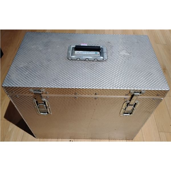 Hard Shell Padded Shipping Crate 22x12x18