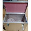 Image 2 : Hard Shell Padded Shipping Crate 22x12x18
