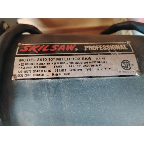 Black and Decker Adjustable Work Bench 29W