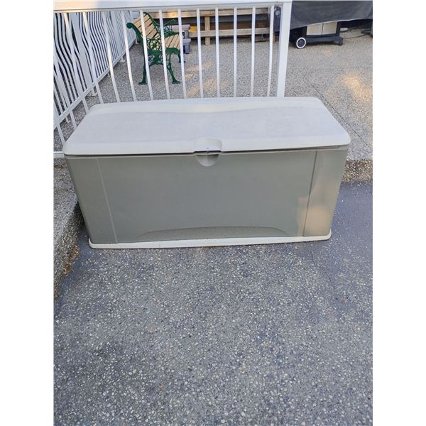 Rubbermaid Deck Box 59x27x26 & The Contents