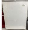 Image 1 : DANBY Designer Mini Fridge w/ Freezer 19x17x25