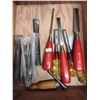 Image 1 : Wood Chisels Assorted Sizes & Styles