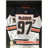 Image 1 : CONNOR MCDAVID SIGNED WHITE OILERS JERSEY BECKETT LOA