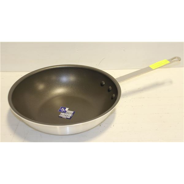 NEW NON-STICK ALUMINUM 13  STIR FRY PAN