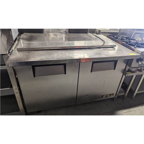 TRUE COMMERCIAL PREP STATION W/ NIGHT LID