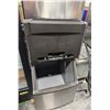Image 3 : MANITOWOC AIR COOLED ICE MAKER W/ ICE BIN