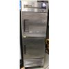 Image 1 : TRUE VERTICAL 2-DOOR SPLIT FREEZER