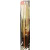 Image 1 : 6 SLOT FLOOR STANDING POOL CUE HOLDER W/ VARIOUS