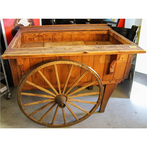 WAGON WHEEL DISPLAY CART W/ SIDEWALLS &