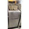 Image 1 : FRYMASTER GF14SD  DUAL BASKET DEEP FRYER