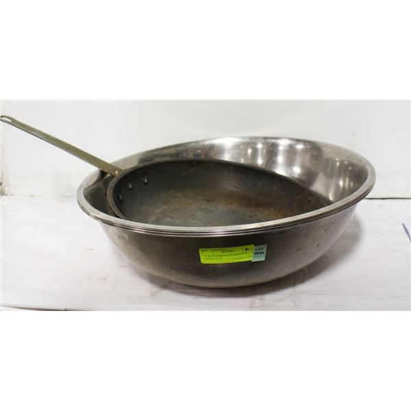 3 LRG STAINLESS MIXING BOWLS & FRYING PAN