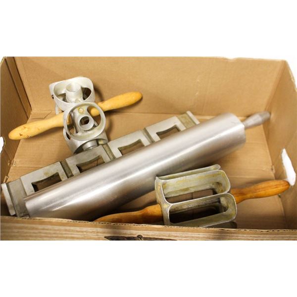 18" ROLLING PIN, DONUT, LONG JOHN CUTTER