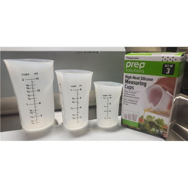 NEW 3PC HIGH HEAT SILICONE MEASURING CUPS