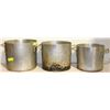 Image 1 : LOT OF 3 VARIOUS MEDIUM SIZED STOCK POTS
