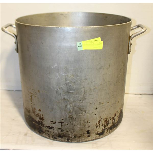 LARGE COMMERCIAL STOCK POT