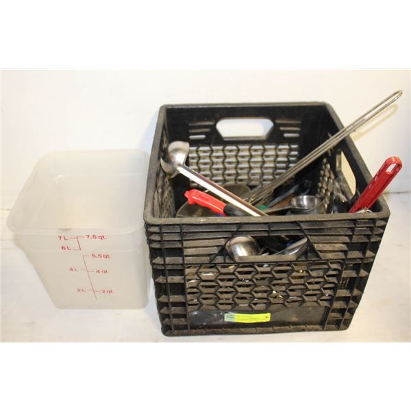 BAILIFF SEIZED: LOT OF MISC. UTENSILS, 4 TRAYS