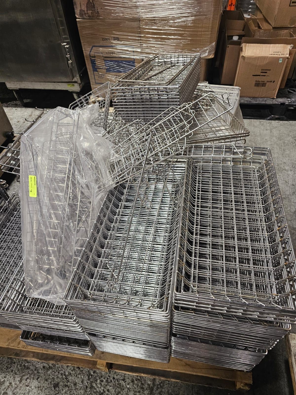 PALLET OF WIRE PASTRY DISPLAY TRAYS/ RACKS