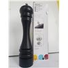 Image 3 : TRUDEAU NEW IN BOX 10" WOODEN PEPPER MILL