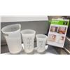 Image 8 : NEW 3PC HIGH HEAT SILICONE MEASURING CUPS BAKING