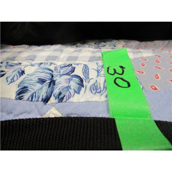 TOTE C/W DOUBLE QUILT