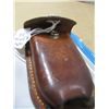 Image 2 : LEATHER GUN CASE CLIP
