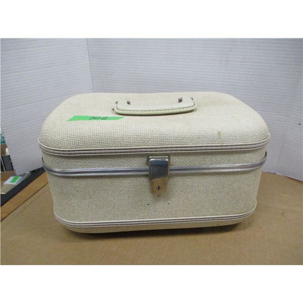 STORE CLOSE-OUT (AS IS):  MAKE UP SUITCASE