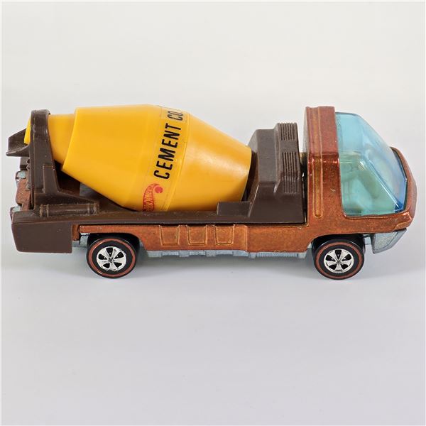 Hot Wheels Redline "The Heavyweights" Cement Mixer