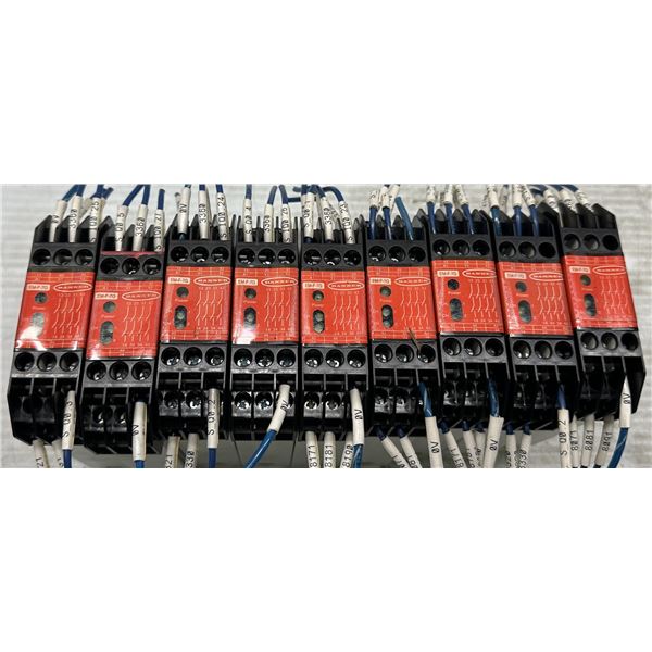 Lot of (9) Banner #EM-F-7G Safety Relays